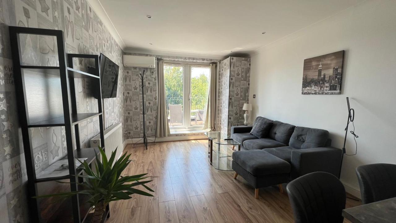 Comfy 2 Bedroom Apartments - Finchley Road, לונדון מראה חיצוני תמונה