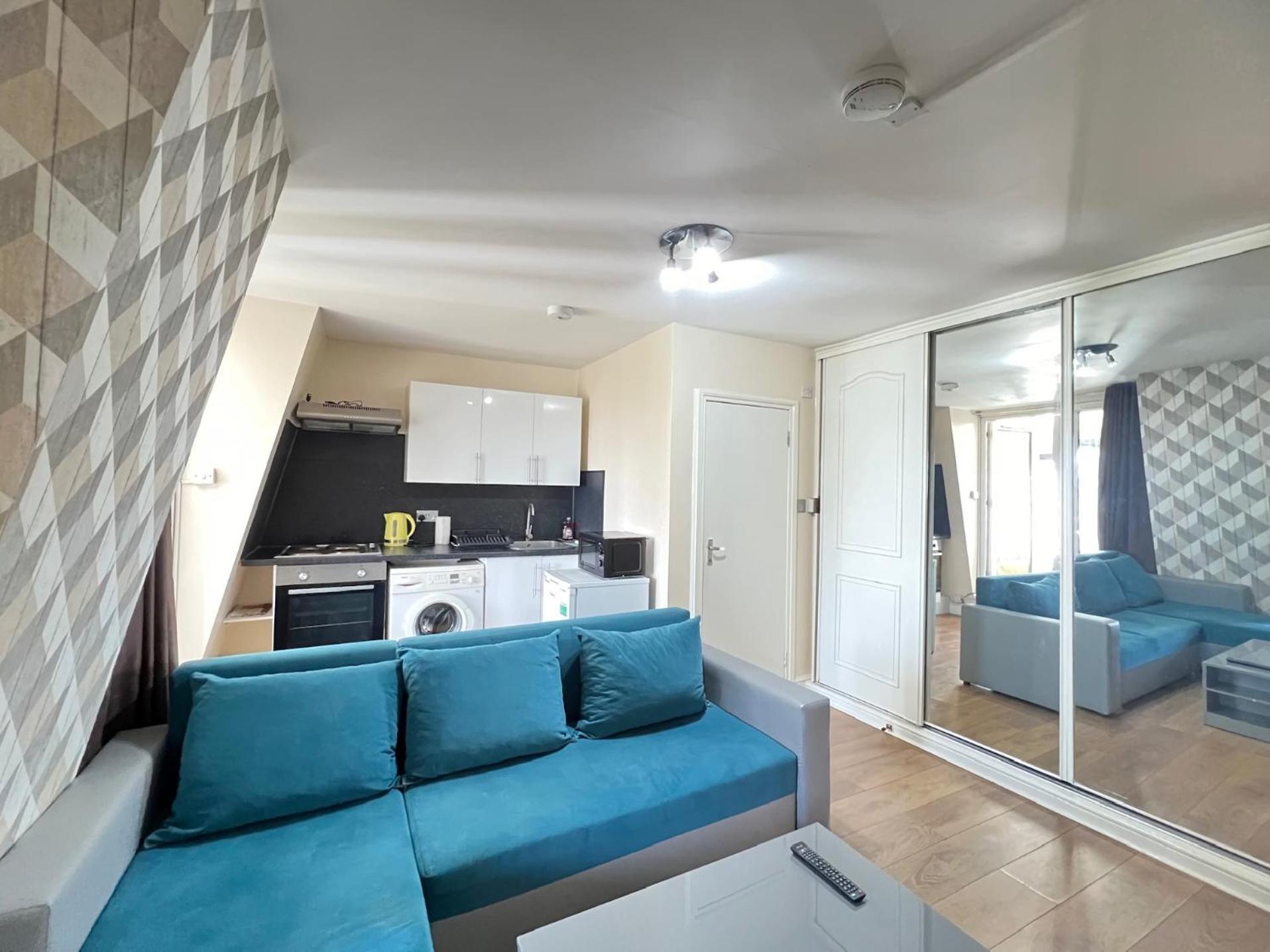 Comfy 2 Bedroom Apartments - Finchley Road, לונדון מראה חיצוני תמונה