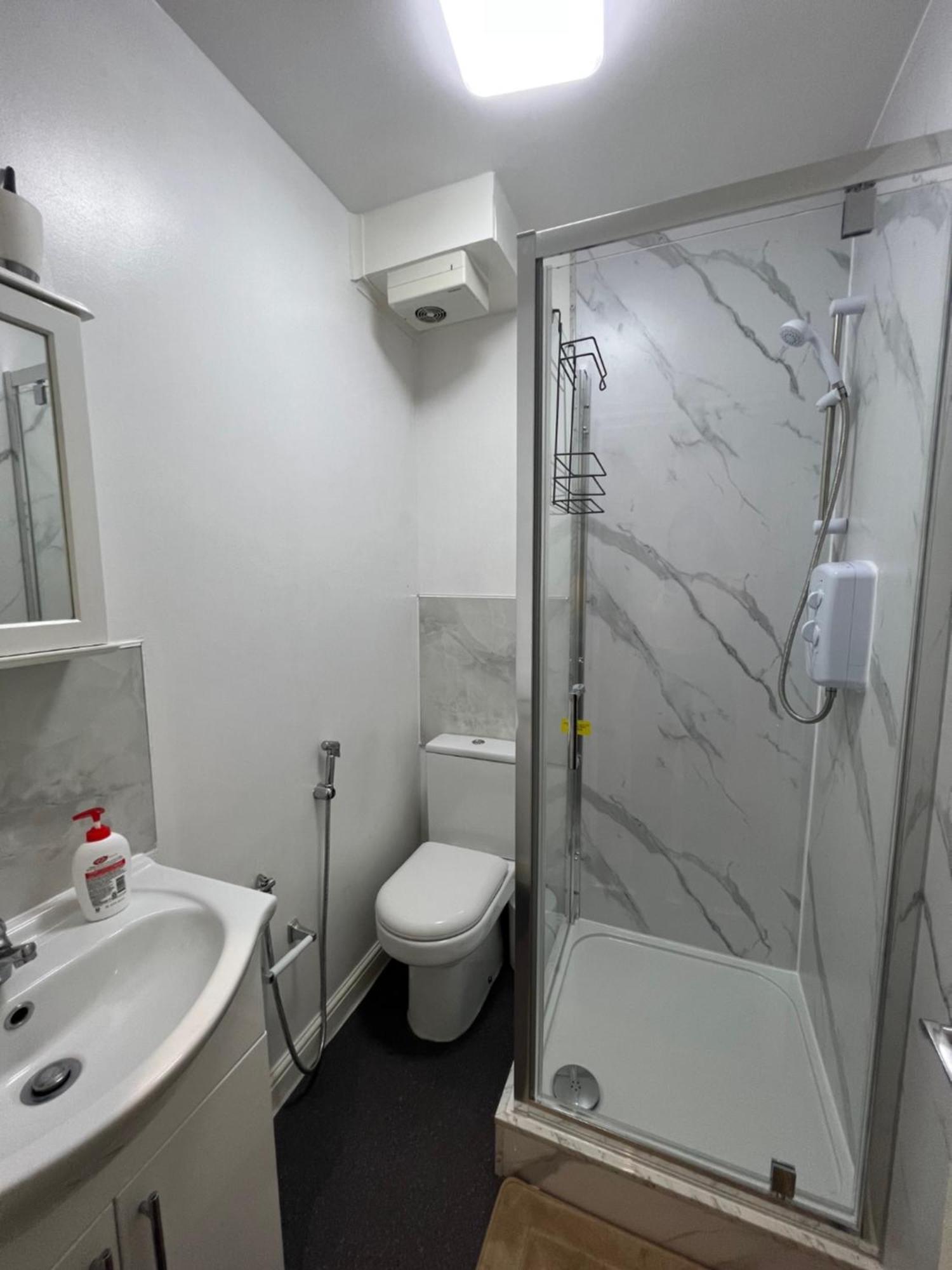 Comfy 2 Bedroom Apartments - Finchley Road, לונדון מראה חיצוני תמונה